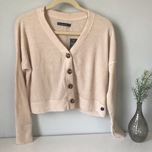 Abercrombie cropped cozy button front top